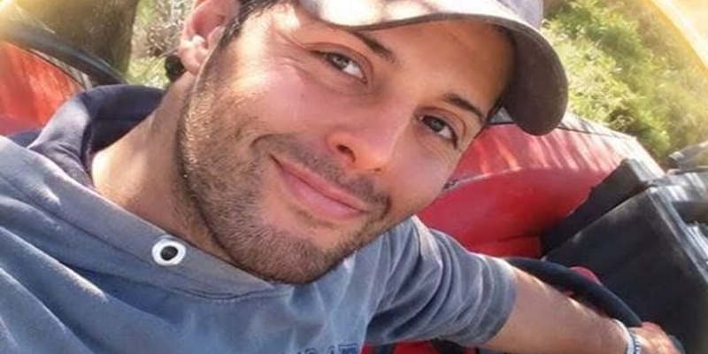 Melicucco. chi cade l'auto addosso mentre la sta riparando , muore giovane meccanico